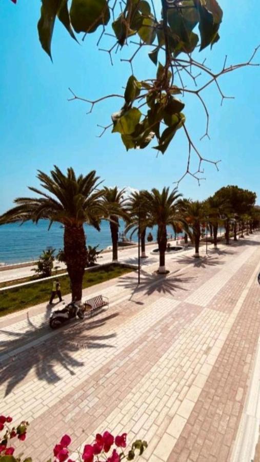 Eleana'S Apartament Sarandë Eksteriør billede