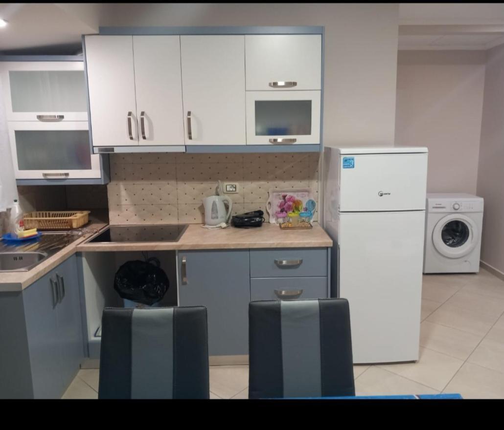 Eleana'S Apartament Sarandë Eksteriør billede