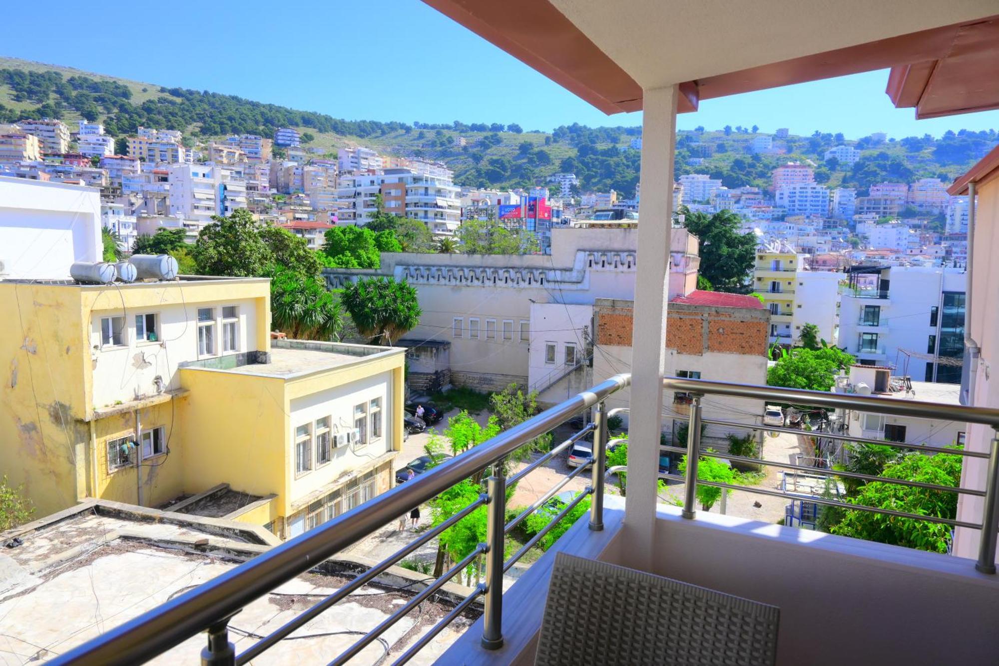Eleana'S Apartament Sarandë Værelse billede