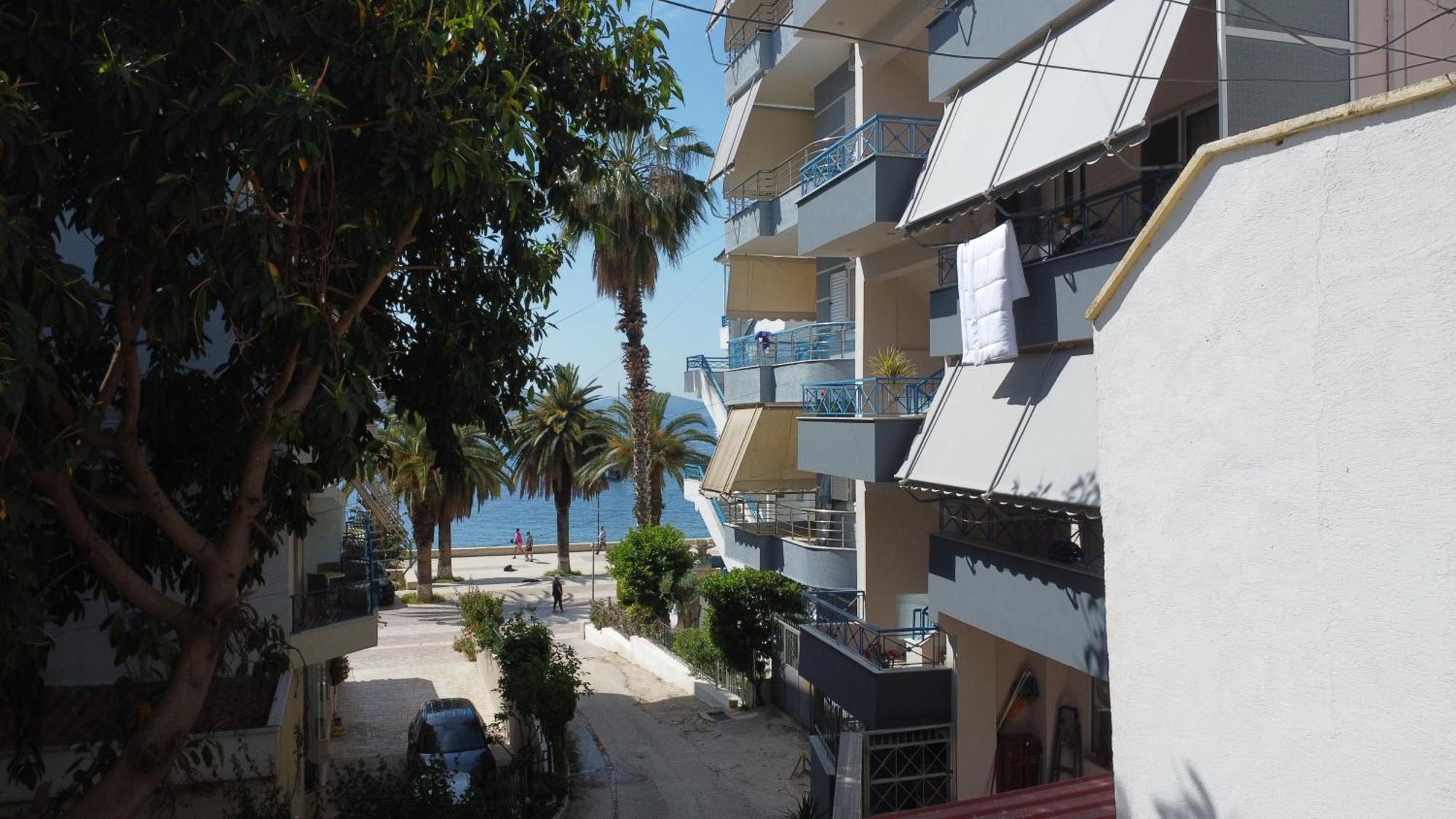 Eleana'S Apartament Sarandë Værelse billede