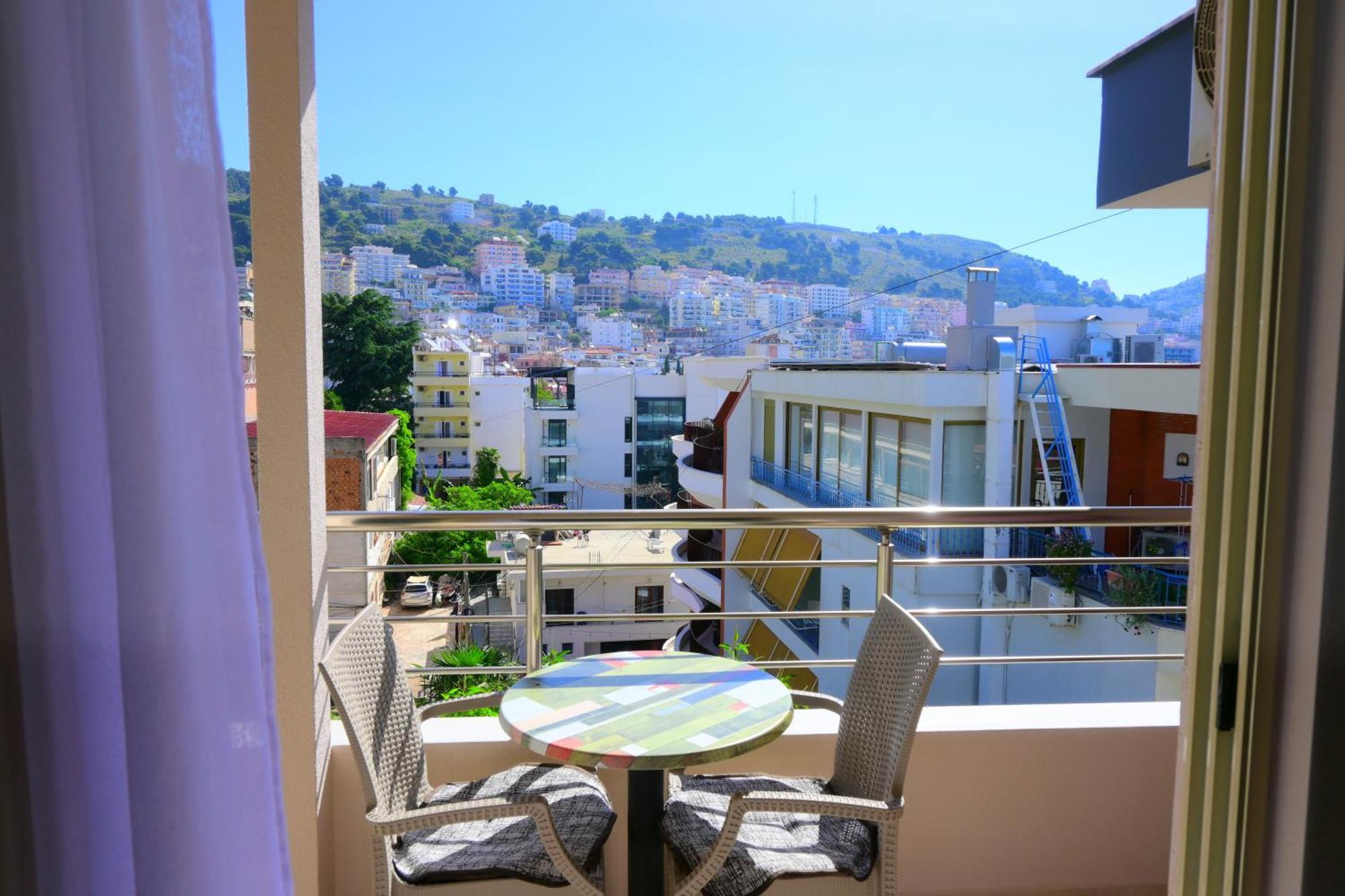 Eleana'S Apartament Sarandë Værelse billede