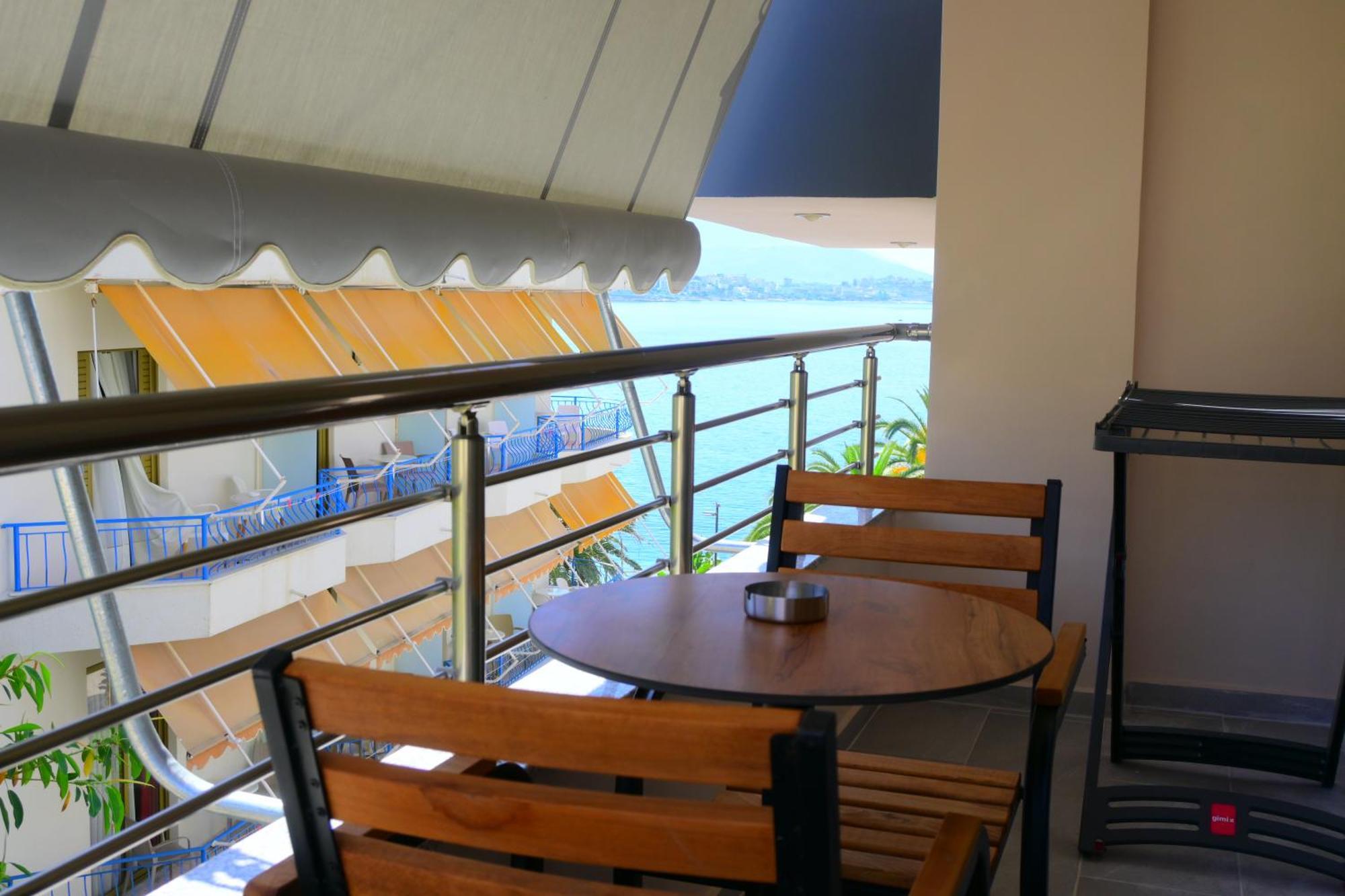 Eleana'S Apartament Sarandë Værelse billede
