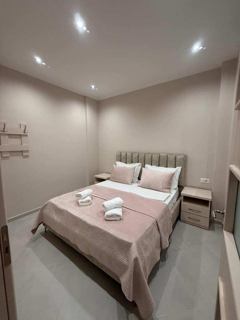 Eleana'S Apartament Sarandë Eksteriør billede