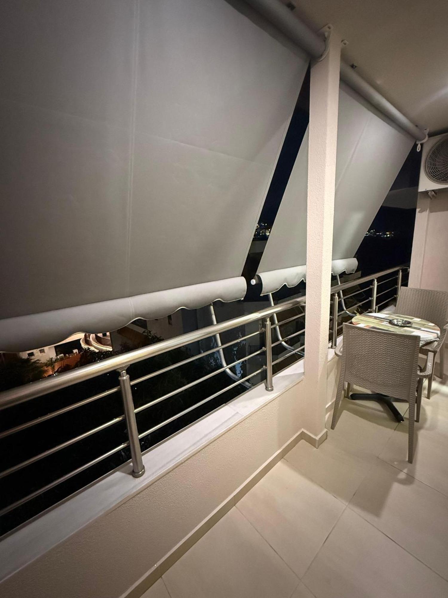 Eleana'S Apartament Sarandë Eksteriør billede