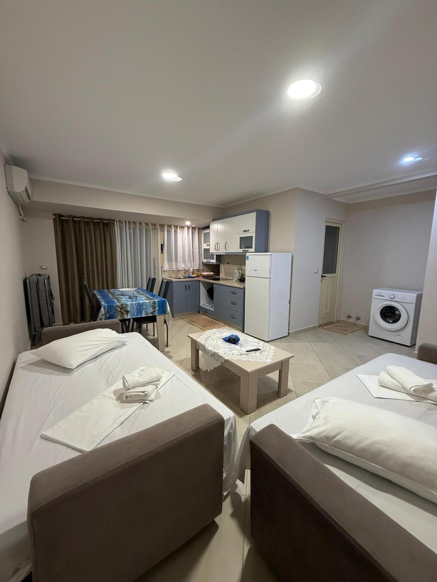 Eleana'S Apartament Sarandë Eksteriør billede