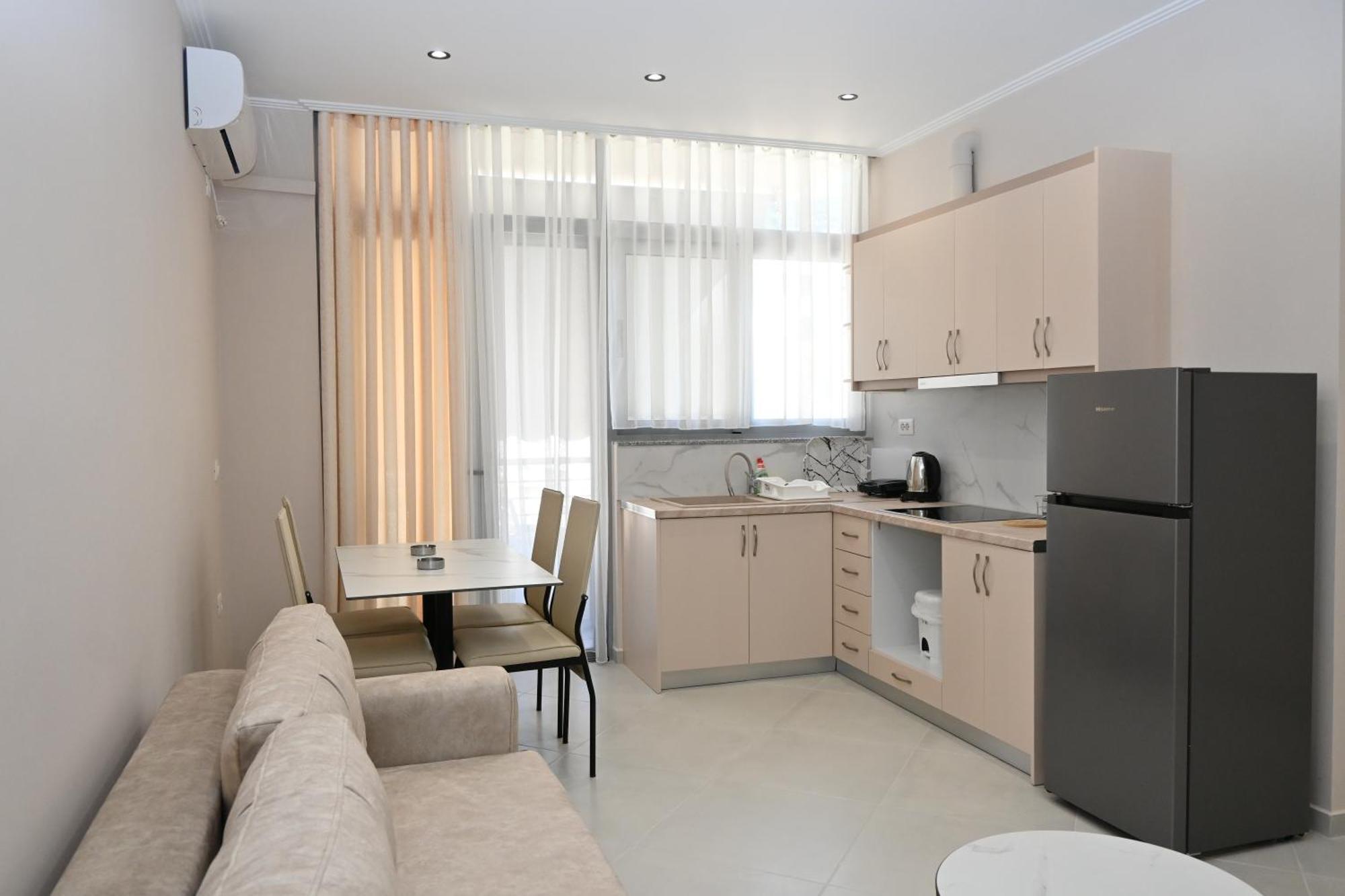 Eleana'S Apartament Sarandë Eksteriør billede